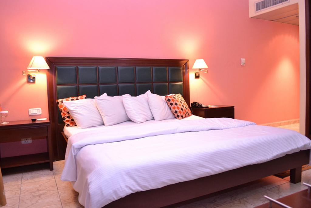 Transcorp Hotels Calabar Quarto foto